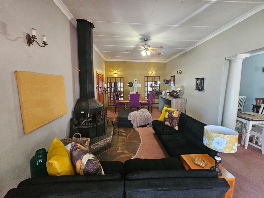7 Bedroom Property for Sale in Bethlehem Free State